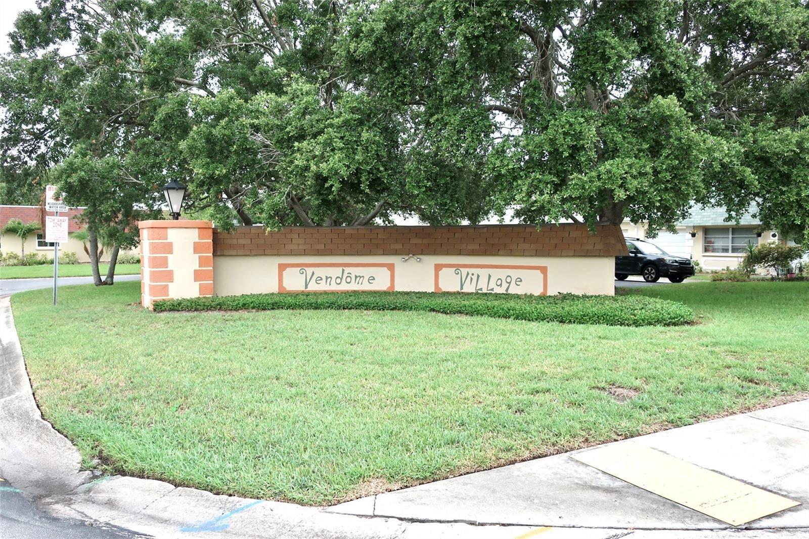 6890 Versailles N #10 Property Photo 19