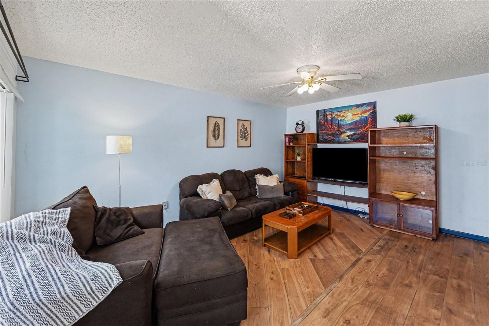 2095 Sunset Point Rd #1904 Property Photo 5