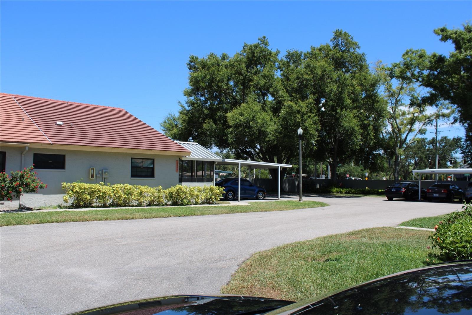 2288 Citrus Ct Property Photo 4