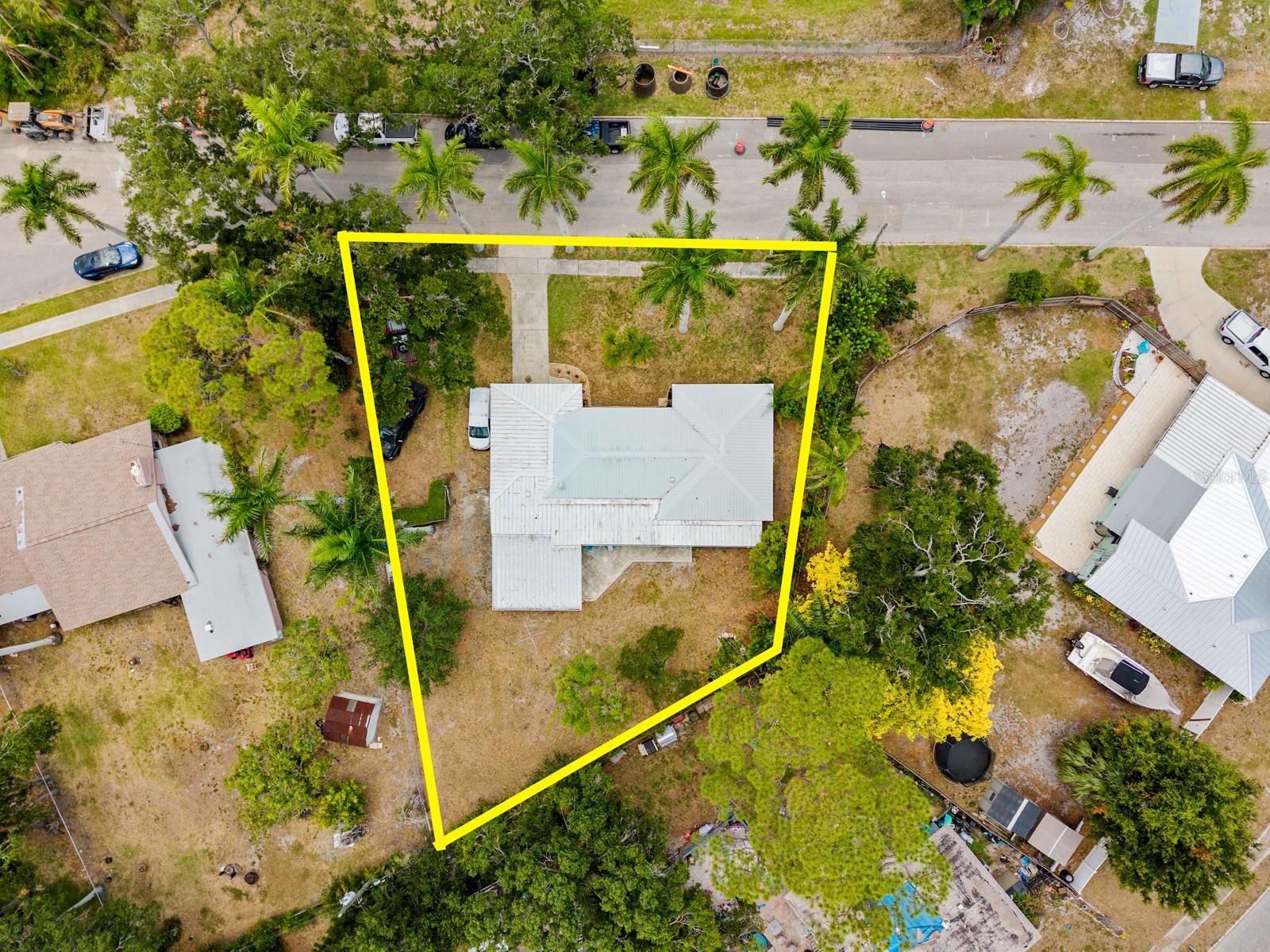 2415 2nd Ave E Property Photo 7