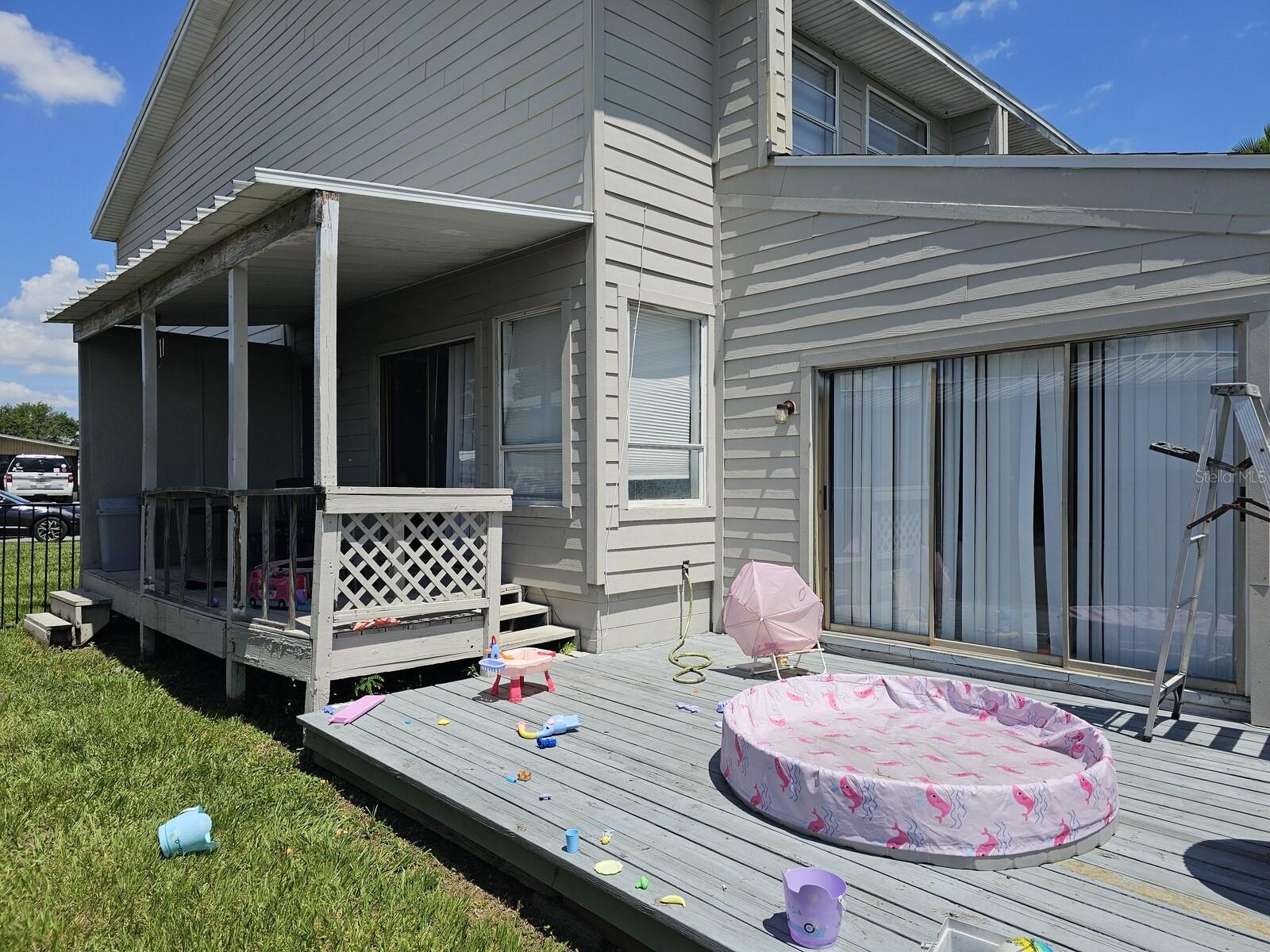 1106-1108 Country Club Ln Property Photo 14