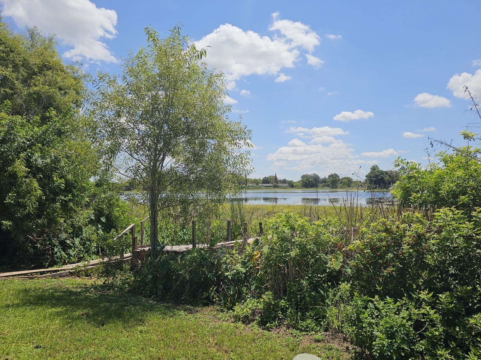1106-1108 Country Club Ln Property Photo 17