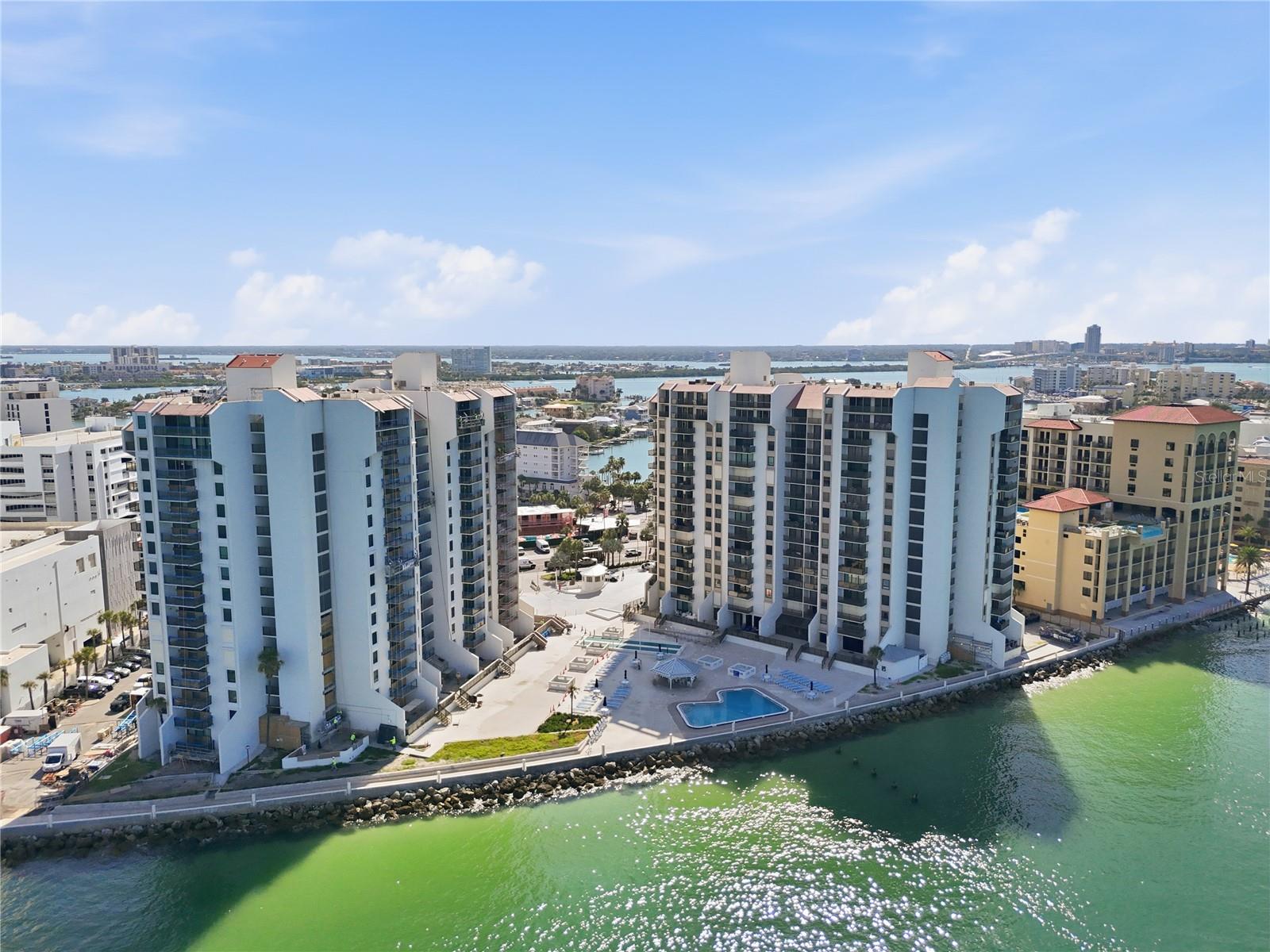450 S Gulfview Blvd #301 Property Photo 9