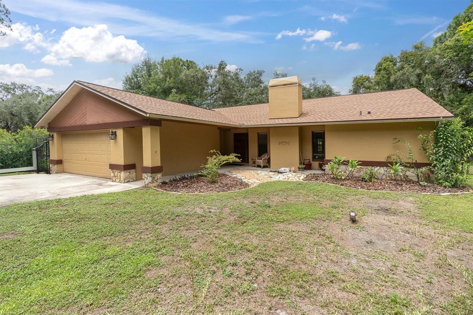 6812 Ridge Top Dr Property Photo 1