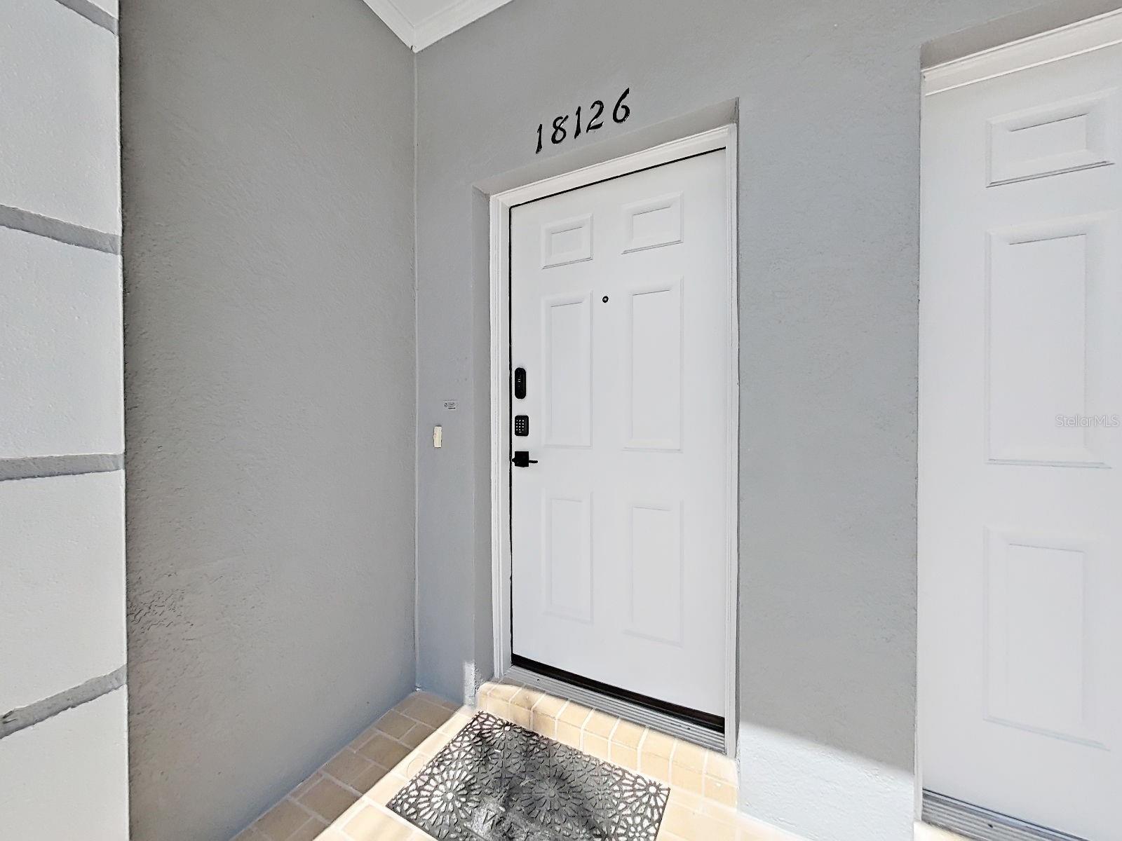 18126 Paradise Point Dr Property Photo 4