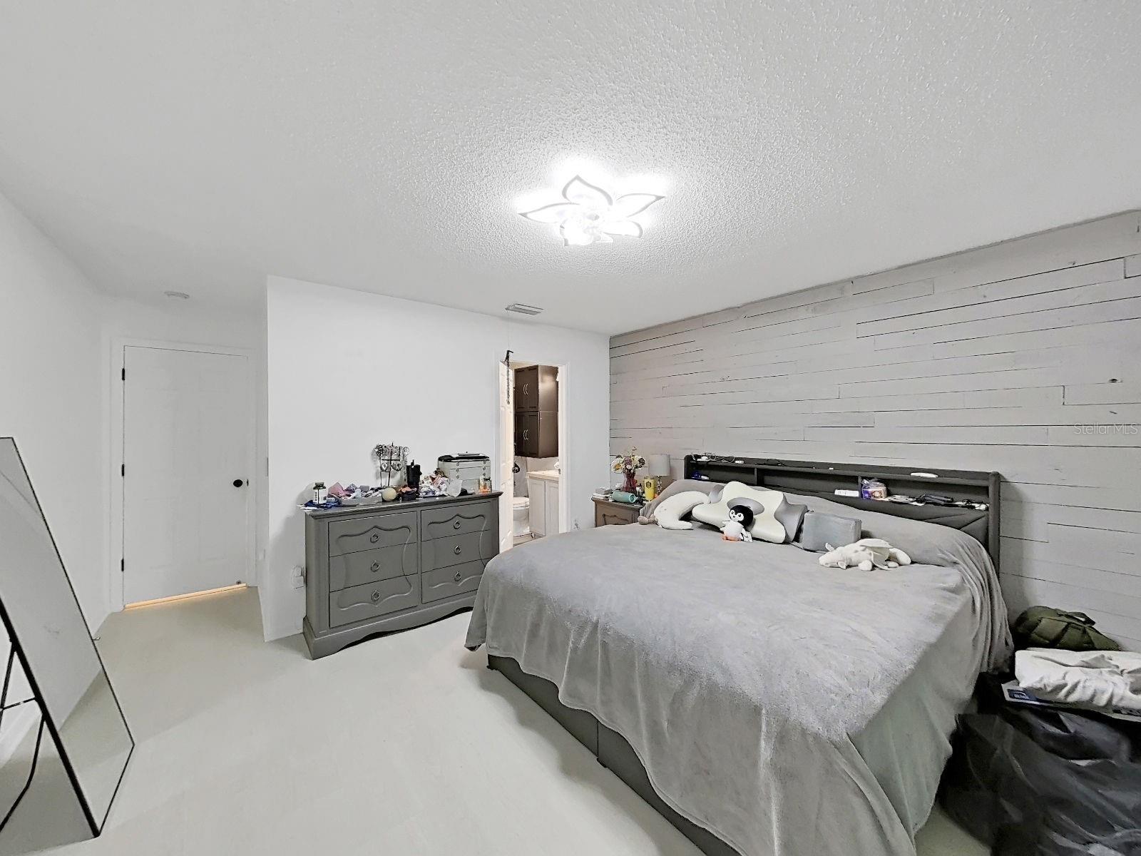 18126 Paradise Point Dr Property Photo 16