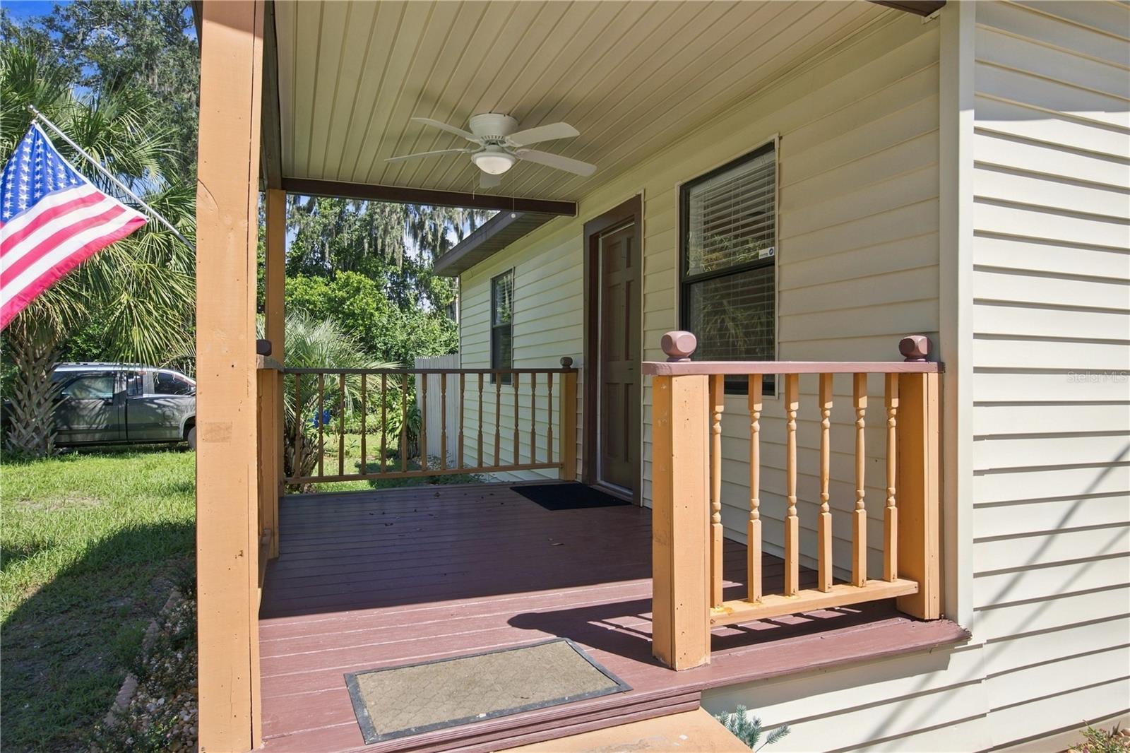 11709 Hoyt Ave Property Photo 5