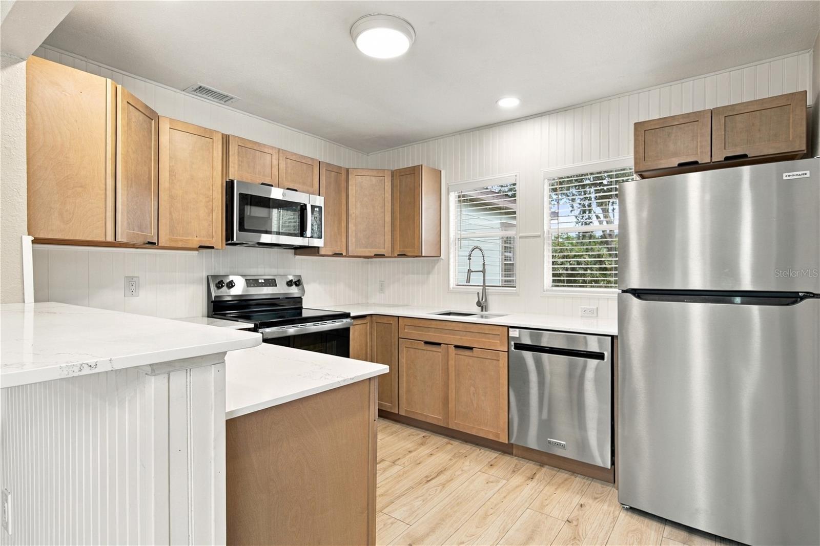 11709 Hoyt Ave Property Photo 12
