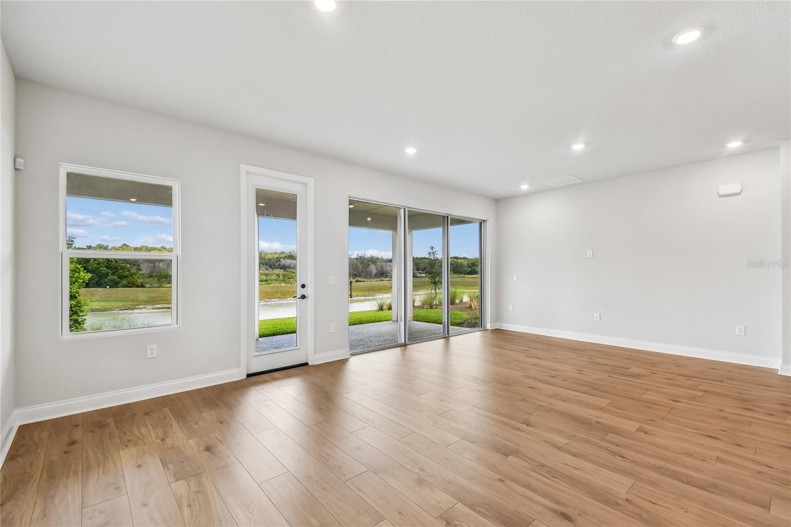 5735 Leaflet Trail Property Photo 10