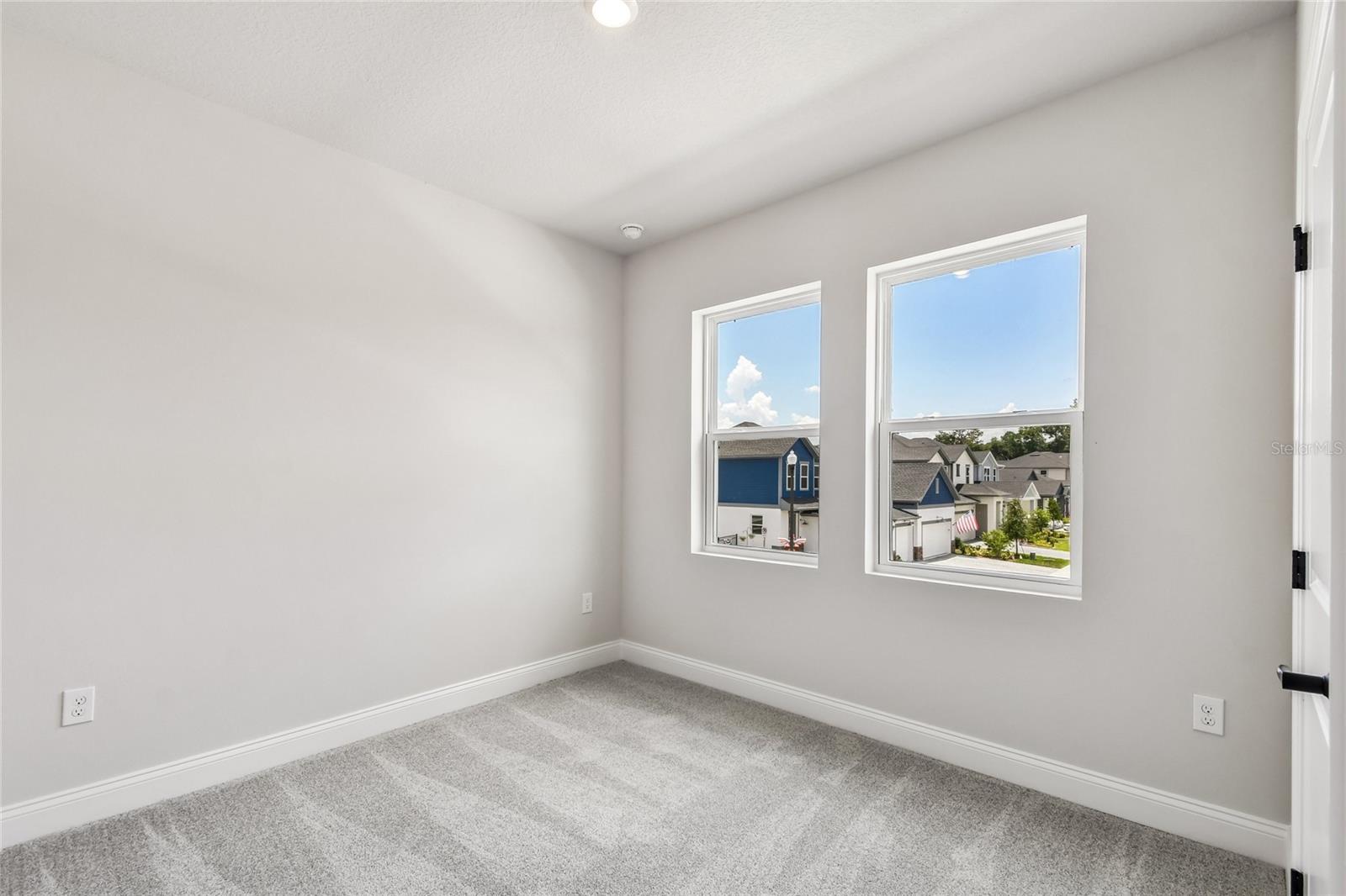 5735 Leaflet Trail Property Photo 31