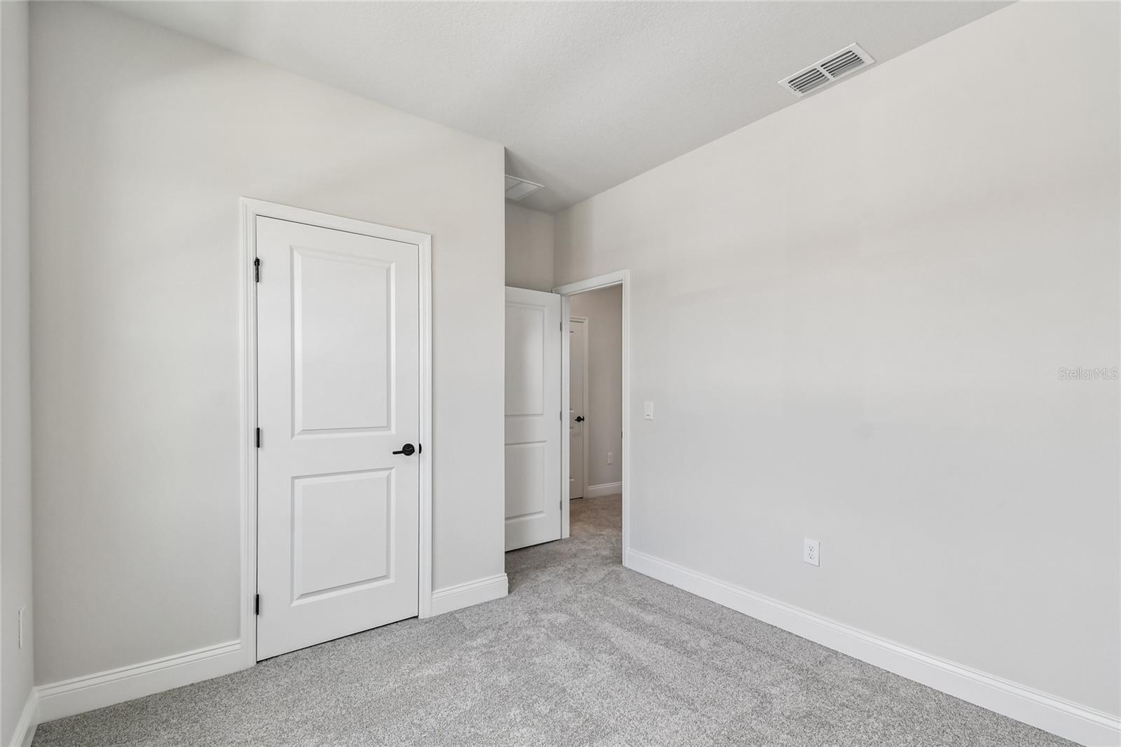 5735 Leaflet Trail Property Photo 32