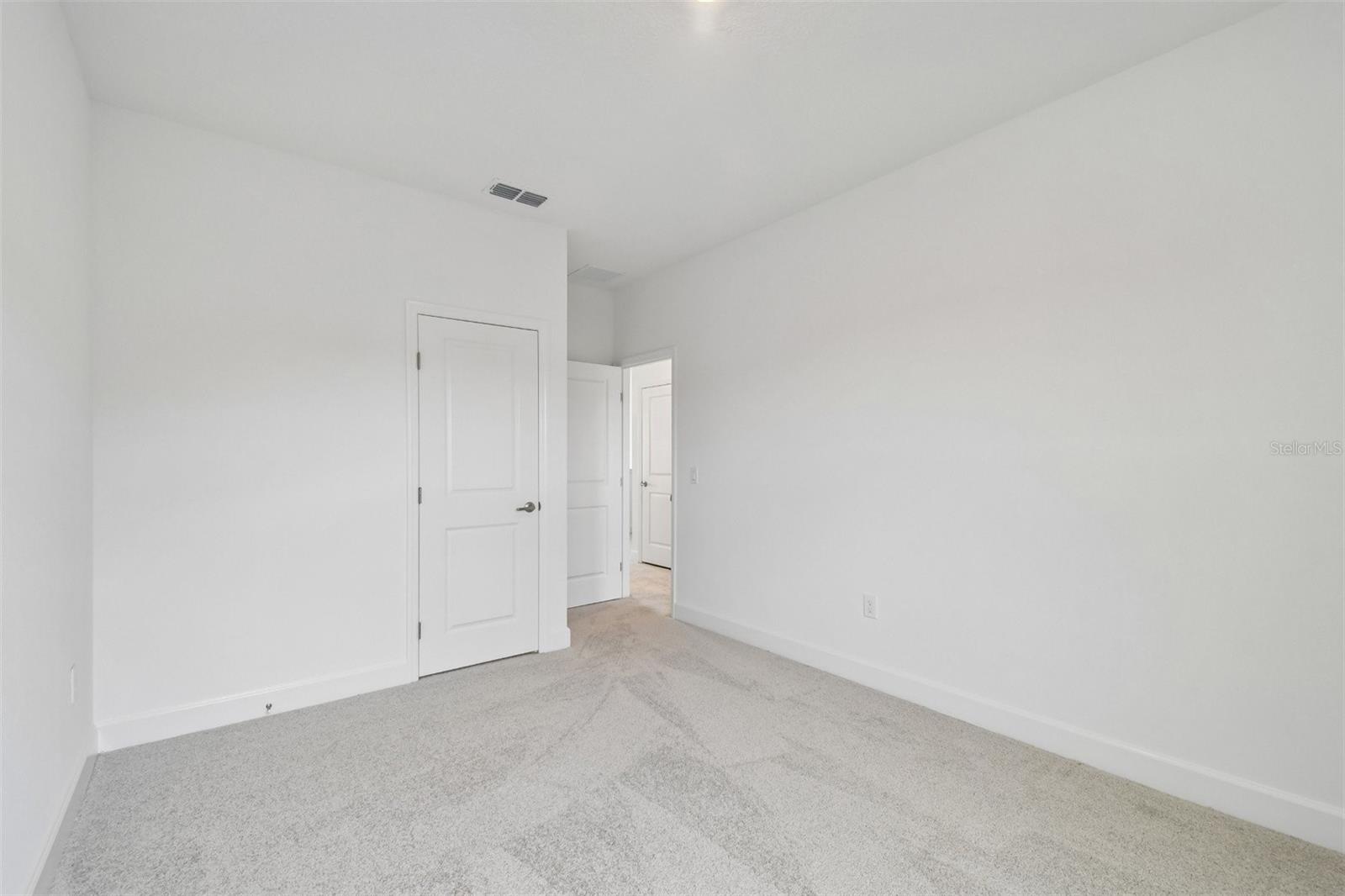 5681 Leaflet Trl Property Photo 24