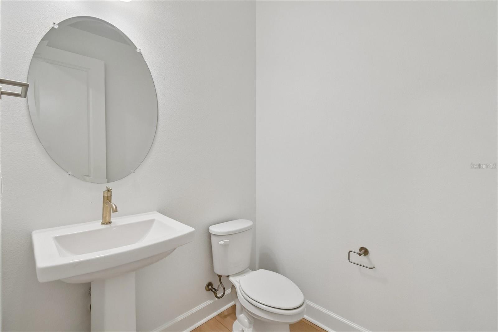5681 Leaflet Trl Property Photo 28