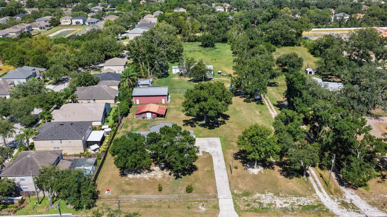 5604 Watson Rd Property Photo 3