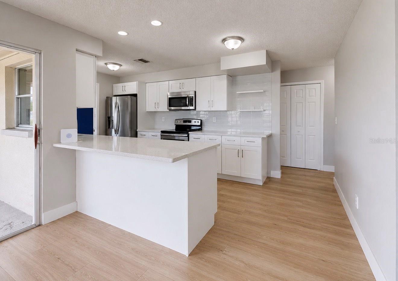 1729 Bikini Ct Property Photo 8