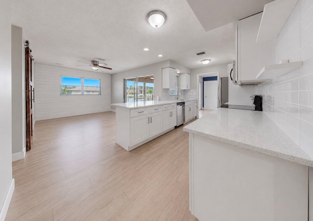 1729 Bikini Ct Property Photo 11