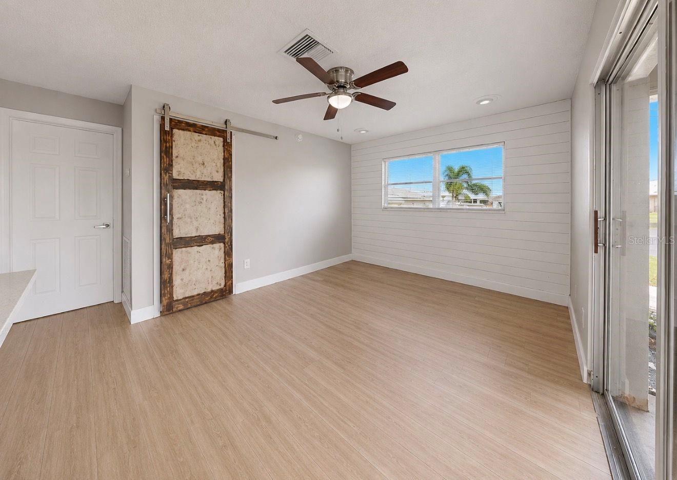 1729 Bikini Ct Property Photo 13