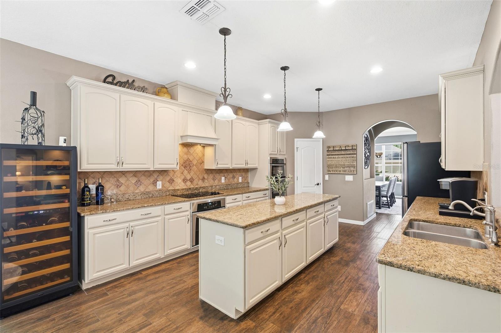 3449 Loggerhead Way Property Photo 12