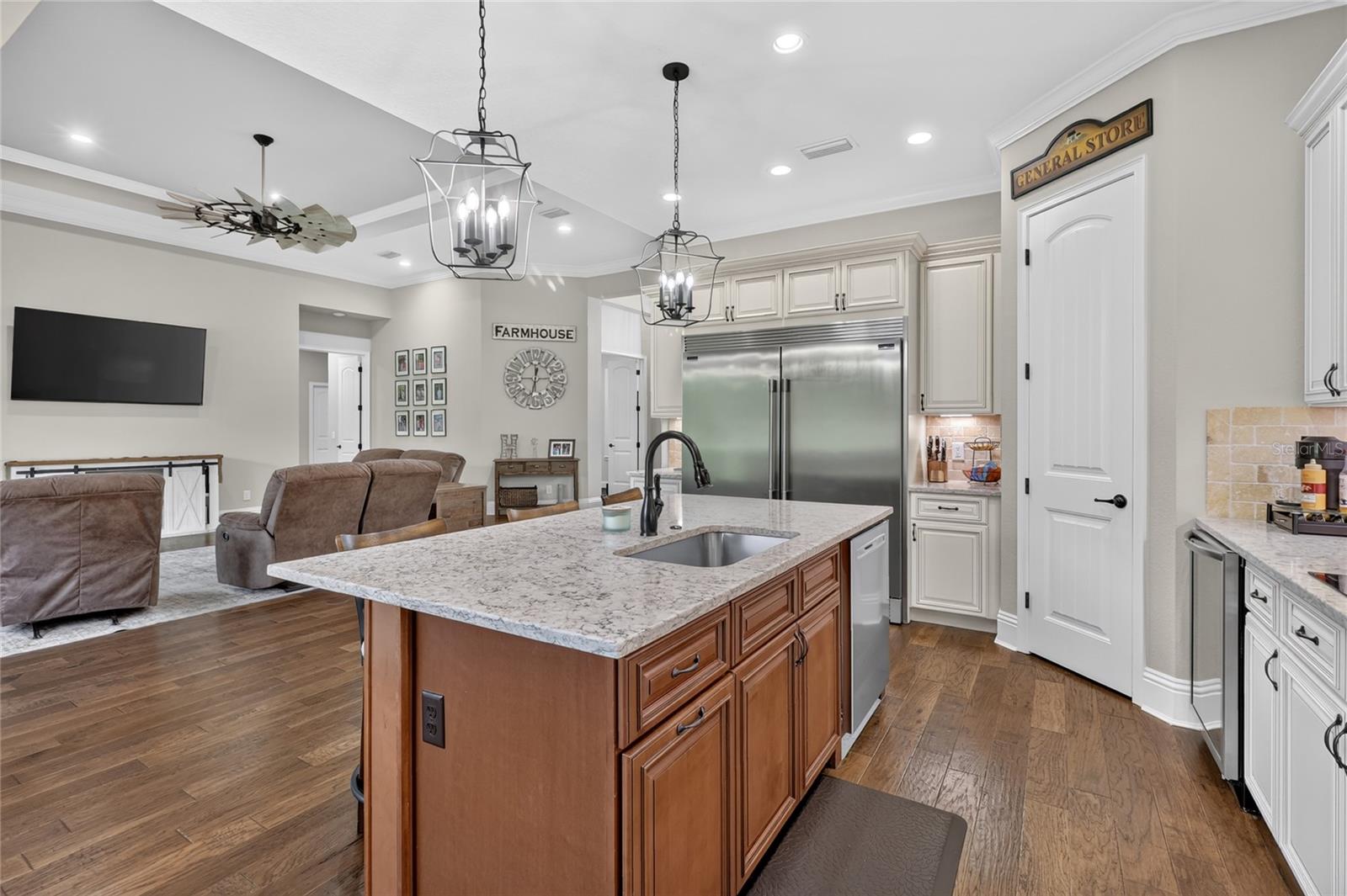2564 Delphi Woods Cir Property Photo 31