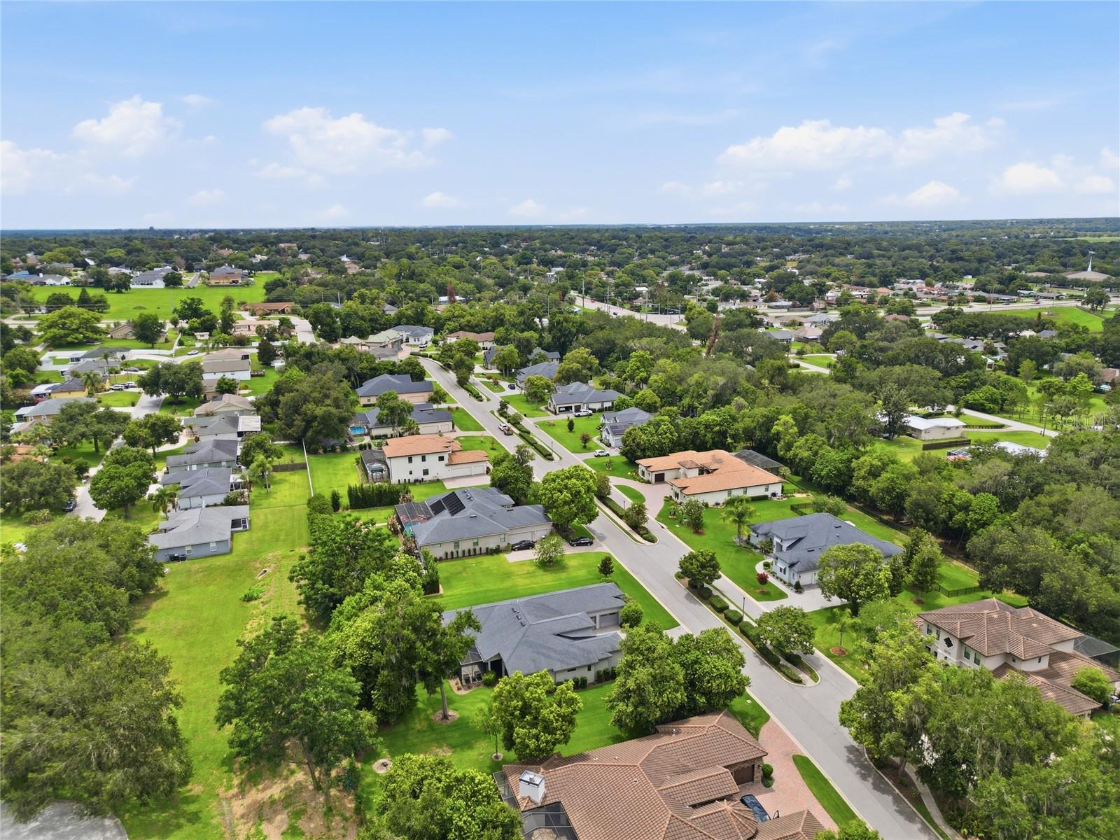2564 Delphi Woods Cir Property Photo 57