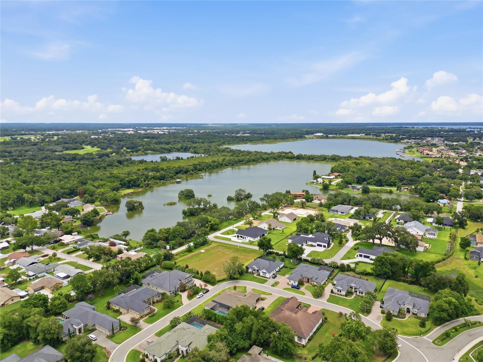 2564 Delphi Woods Cir Property Photo 61