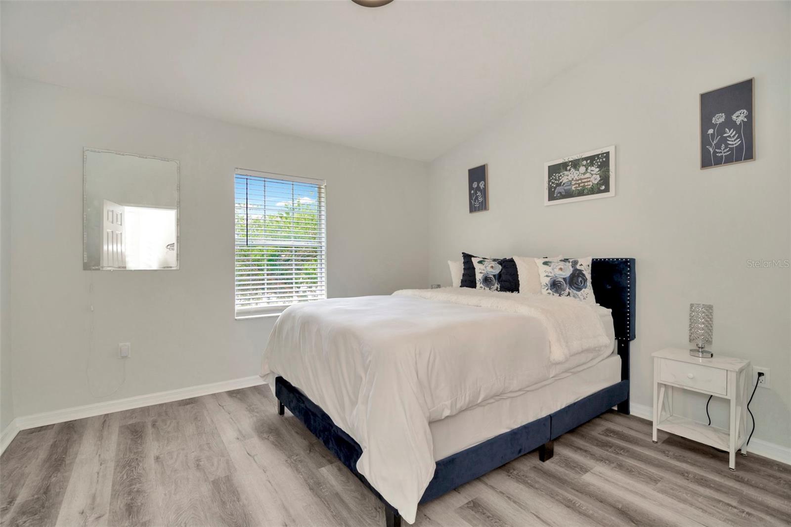 6233 Olivedale Dr Property Photo 16