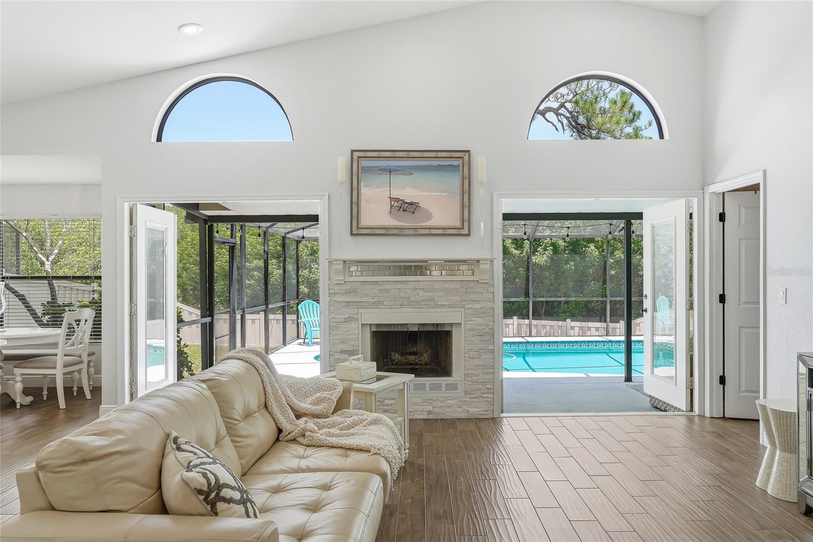 5274 White Sand Cir Ne Property Photo 3