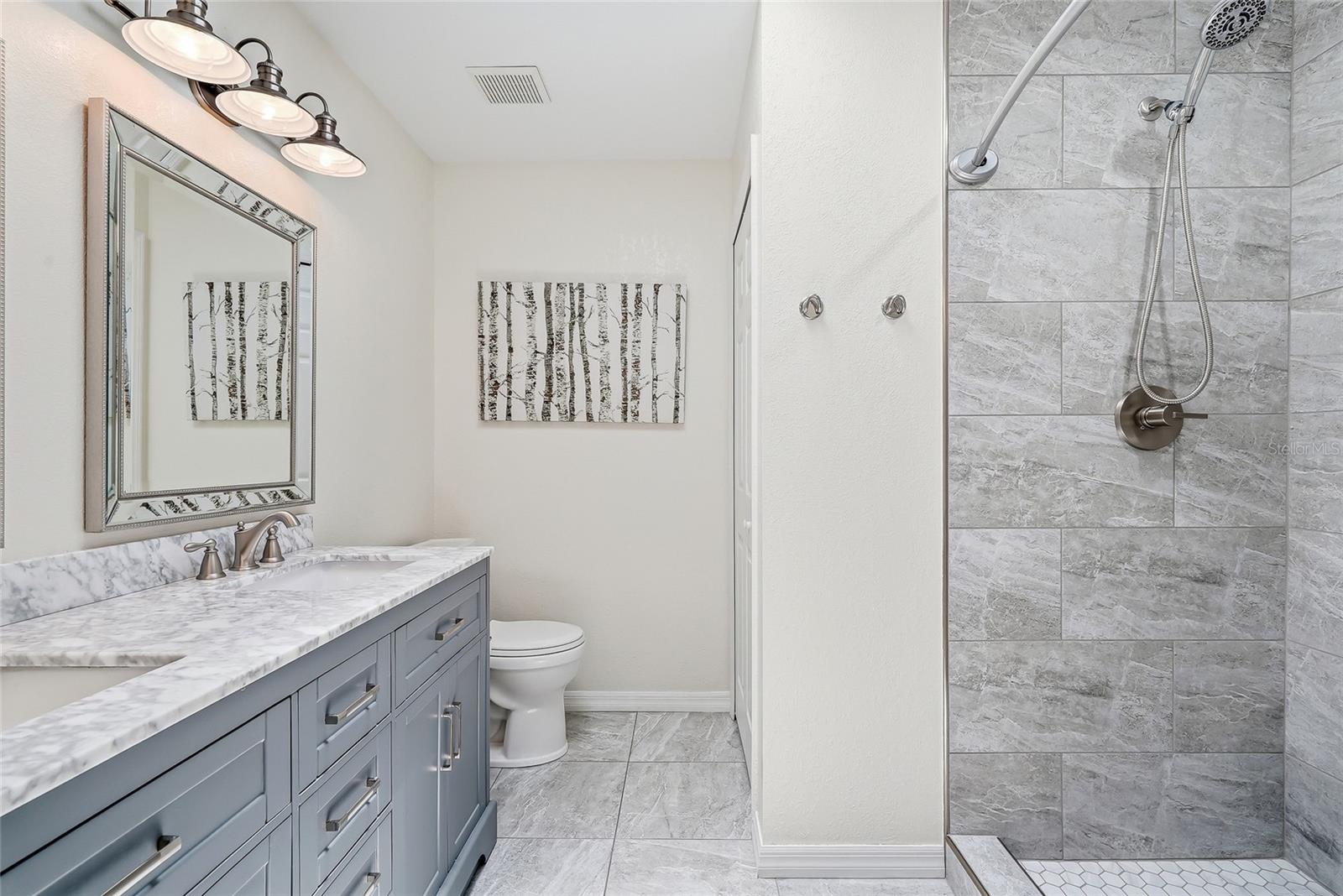 5274 White Sand Cir Ne Property Photo 5