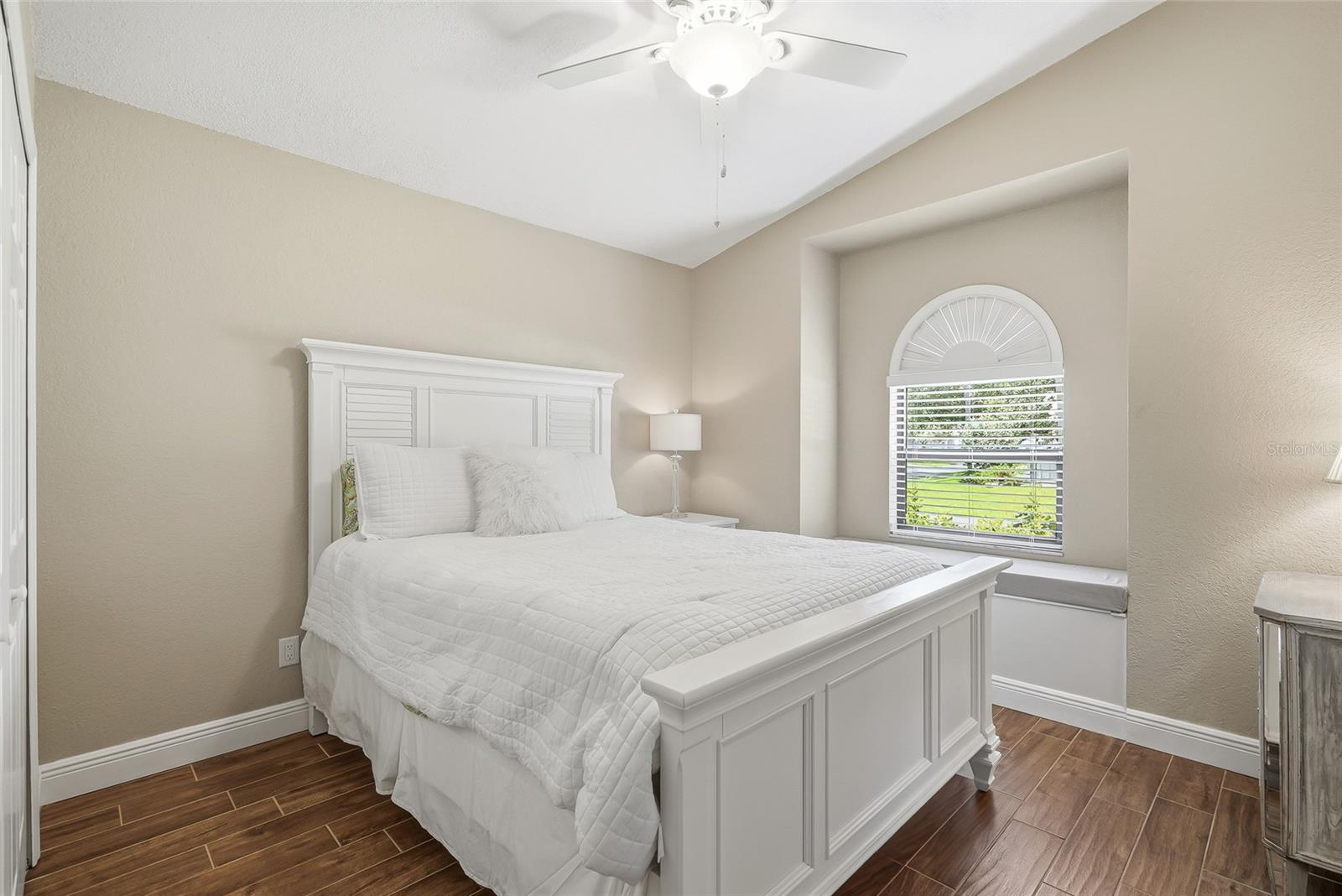5274 White Sand Cir Ne Property Photo 6