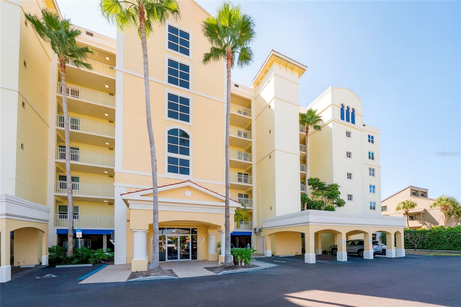 16750 Gulf Blvd #311 Property Photo 2