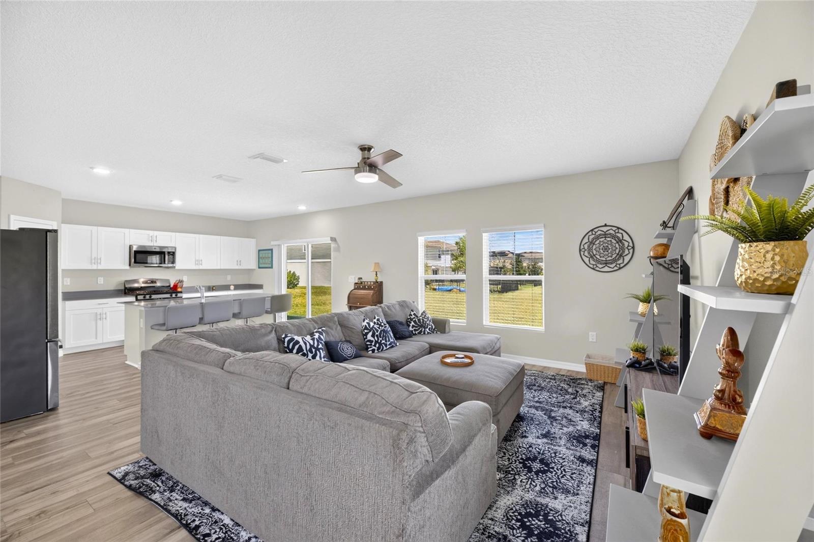 5495 Summer Sunset Dr Property Photo 10