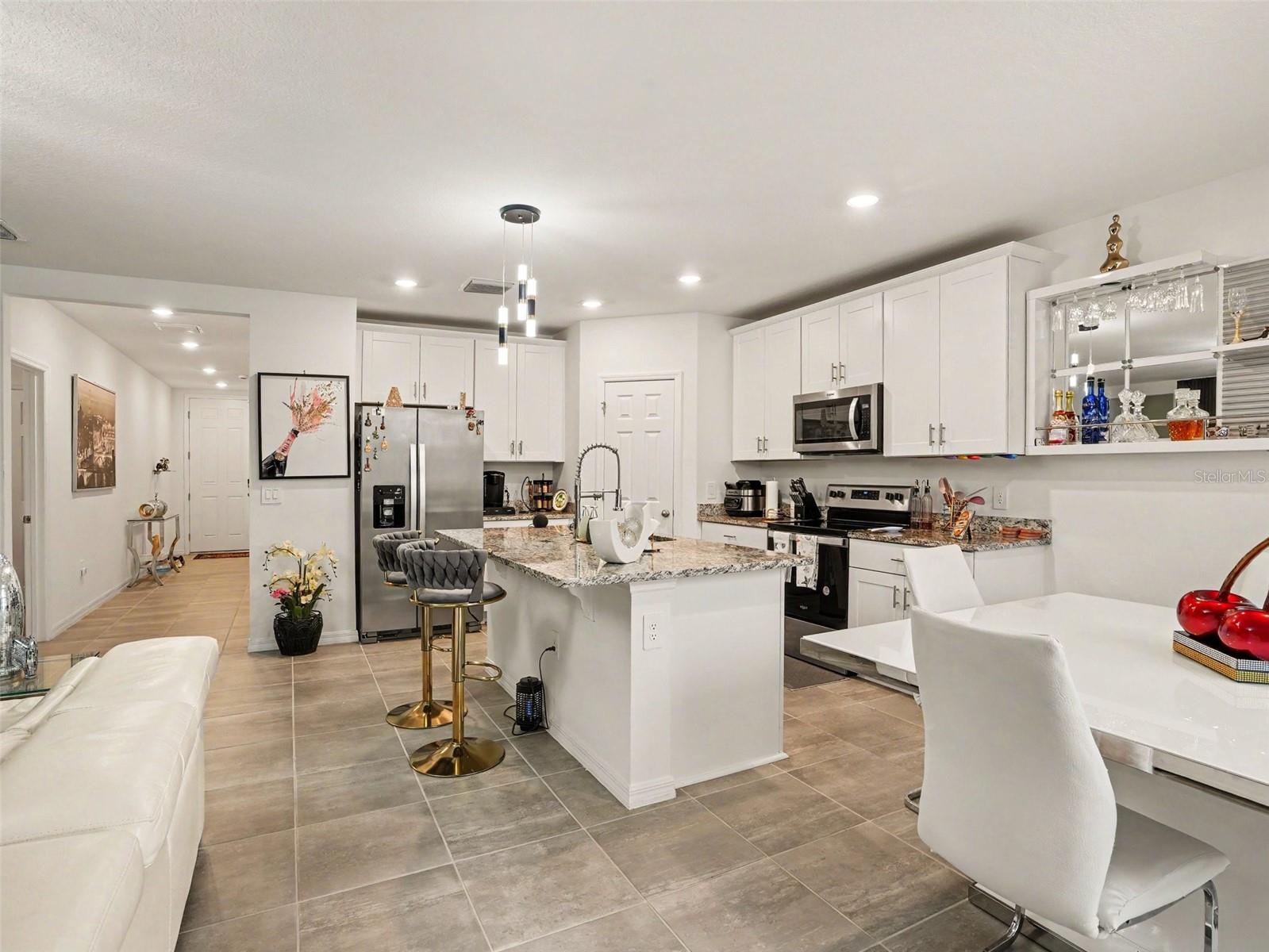 2019 Kingsmen Ct Property Photo 3