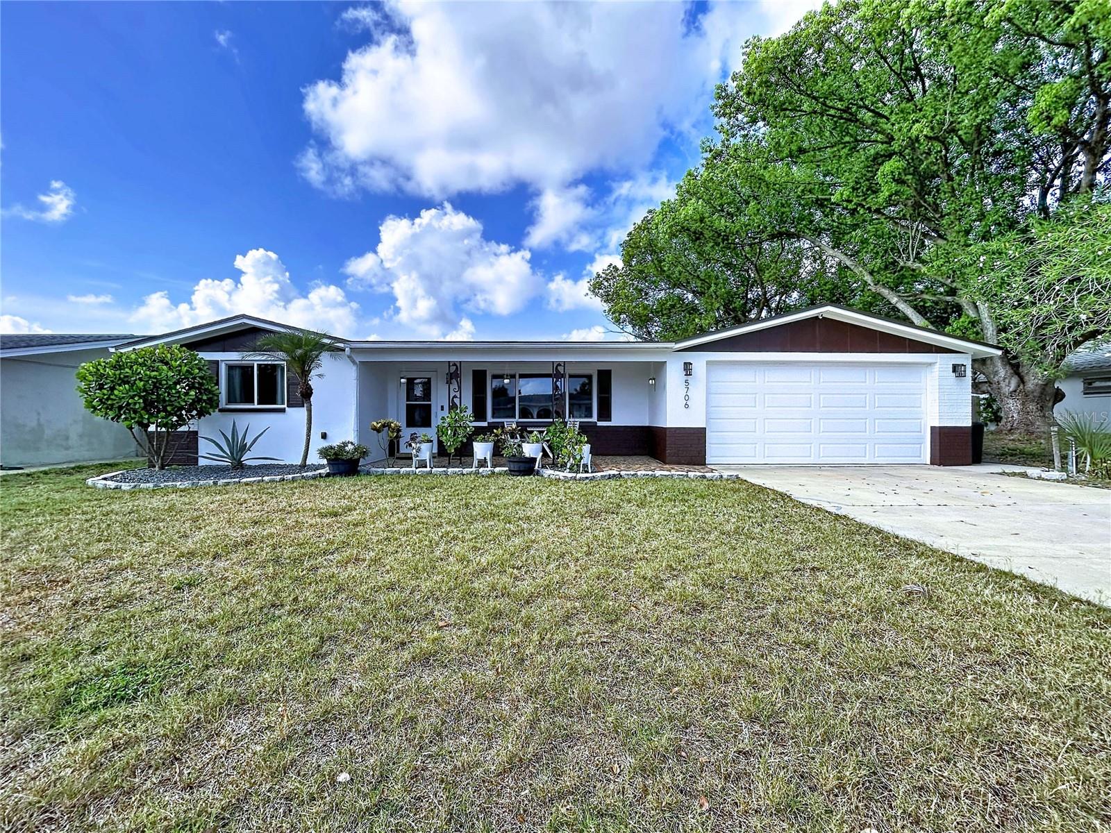 5706 Dove Dr Property Photo 1
