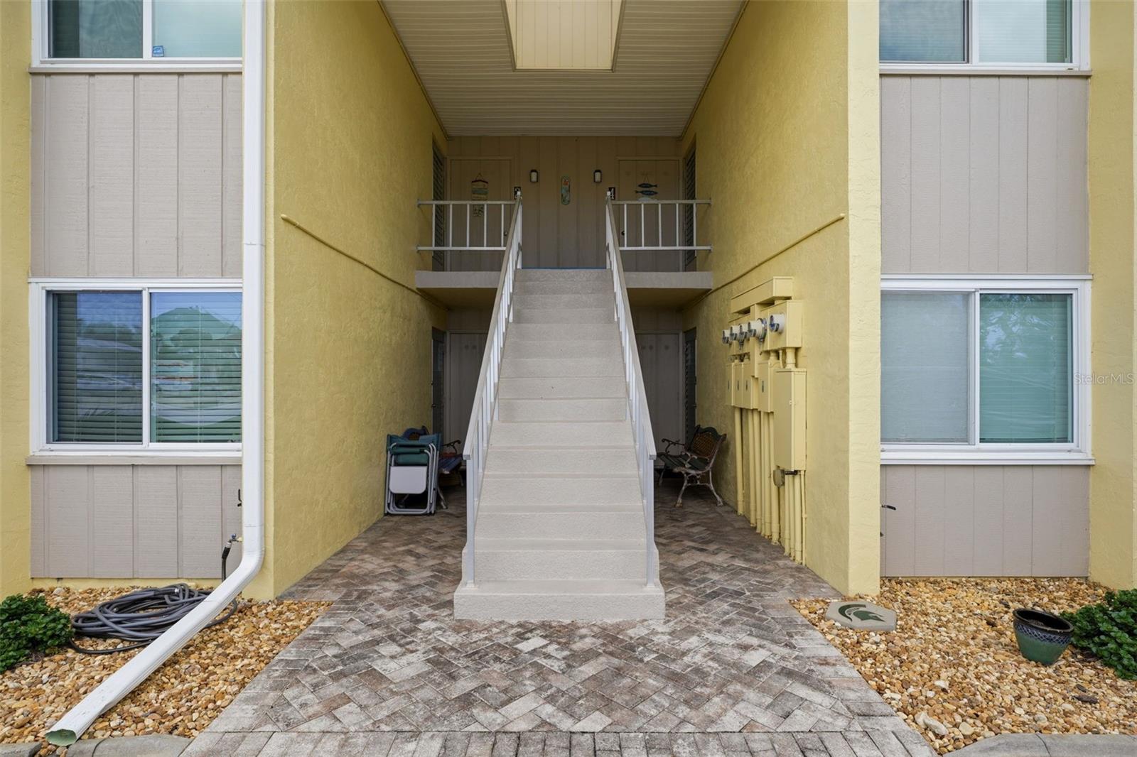 101 Louella Ln #2 Property Photo 2