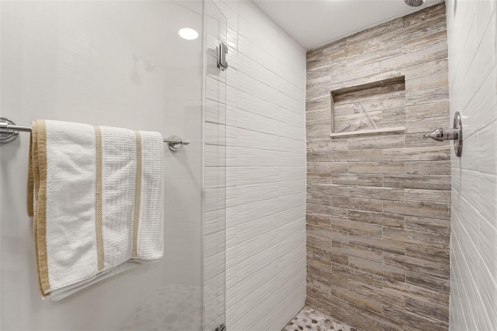 101 Louella Ln #2 Property Photo 23