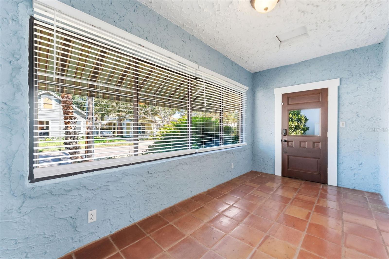 1618 S Arrawana Ave Property Photo 12