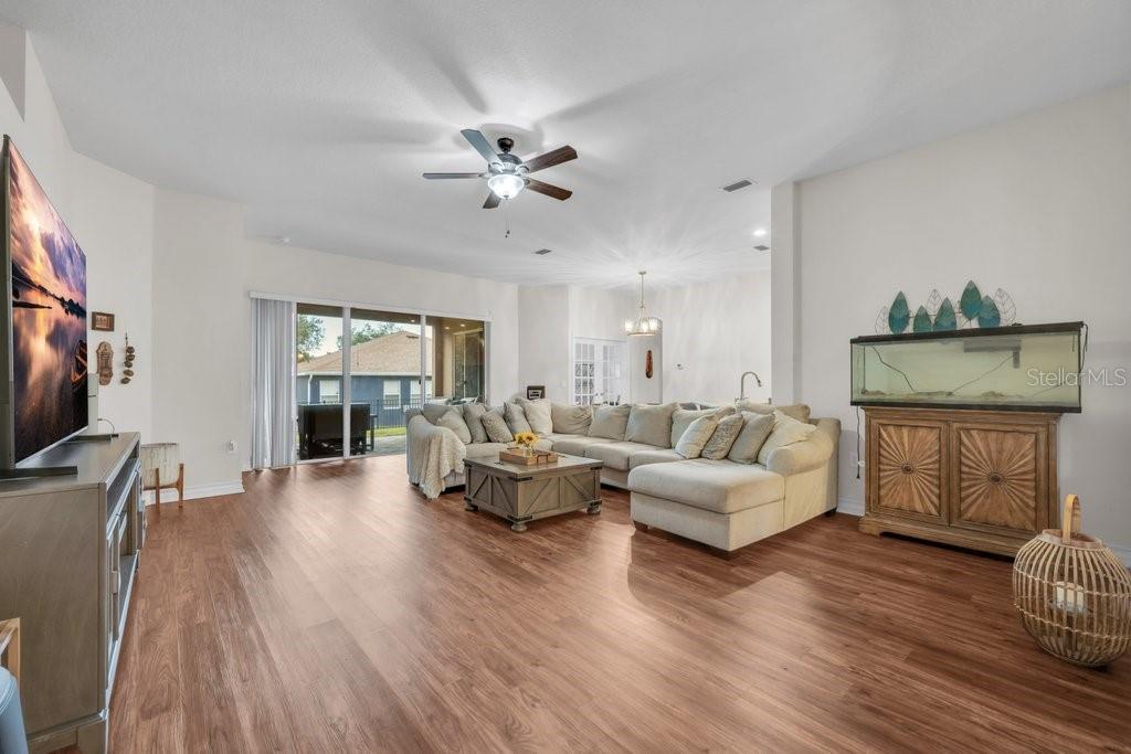 16135 Bridgedale Dr Property Photo 13
