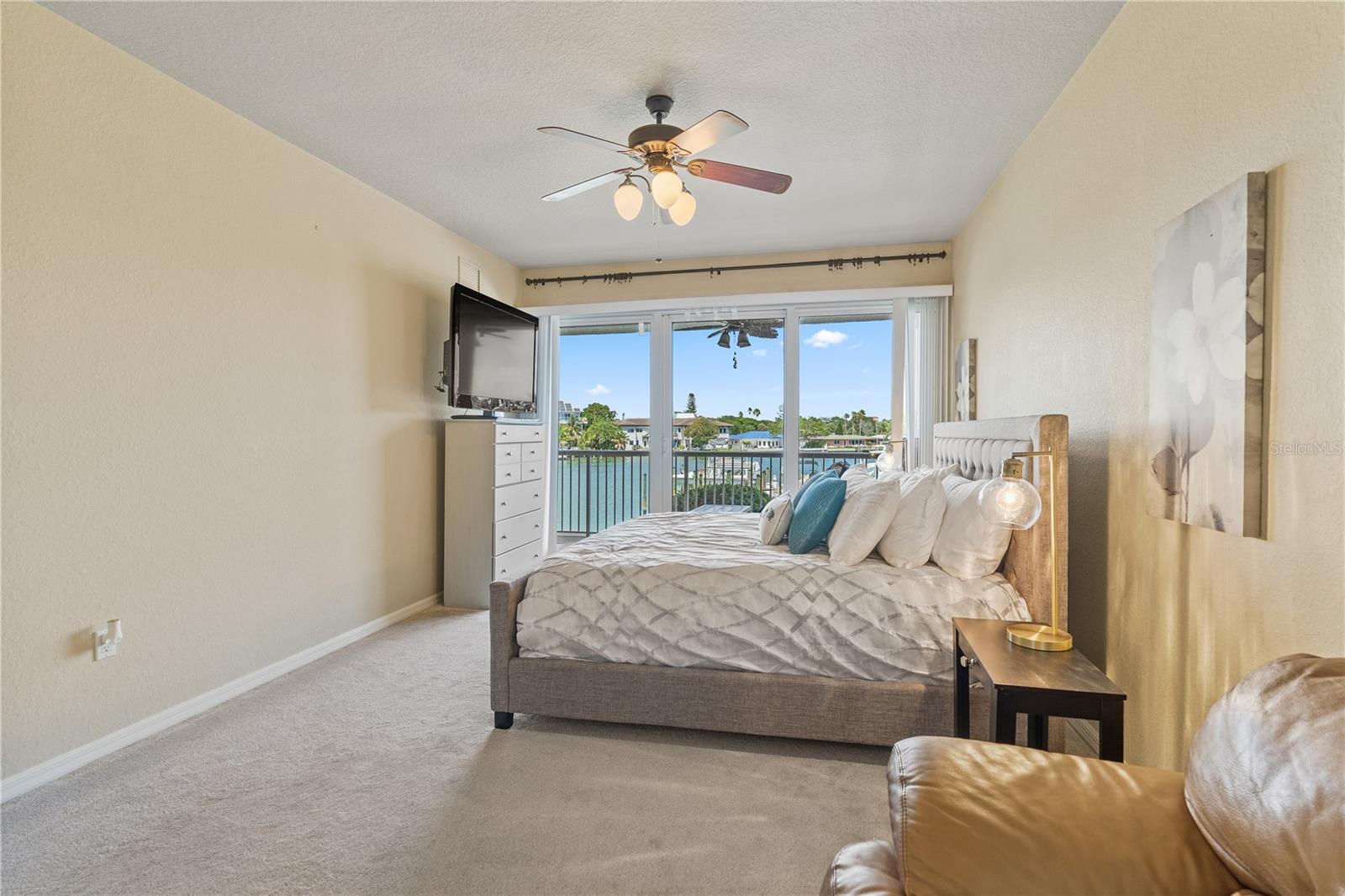 3805 Gulf Blvd #203 Property Photo 21