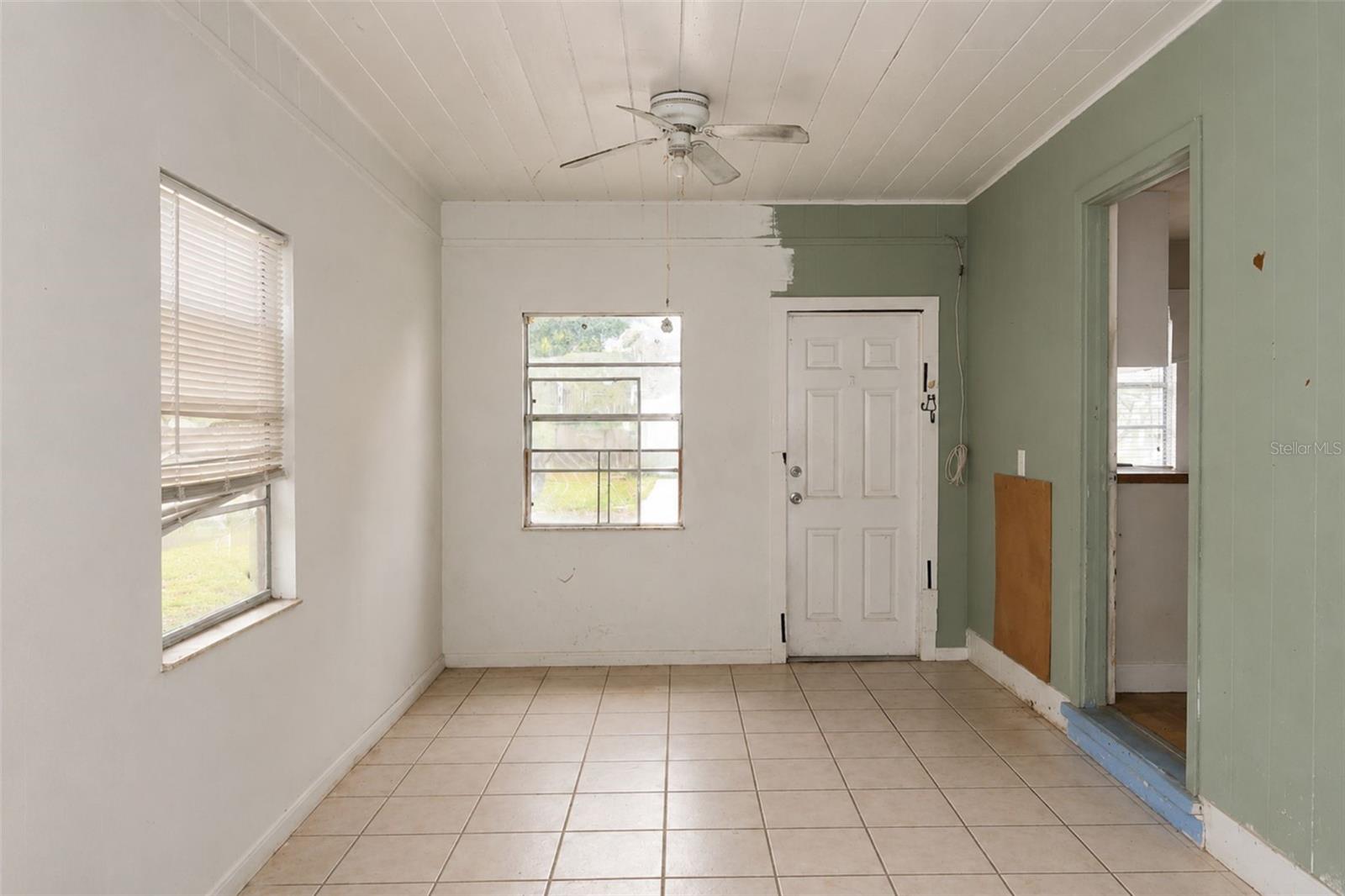 1302 28th St W Property Photo 14