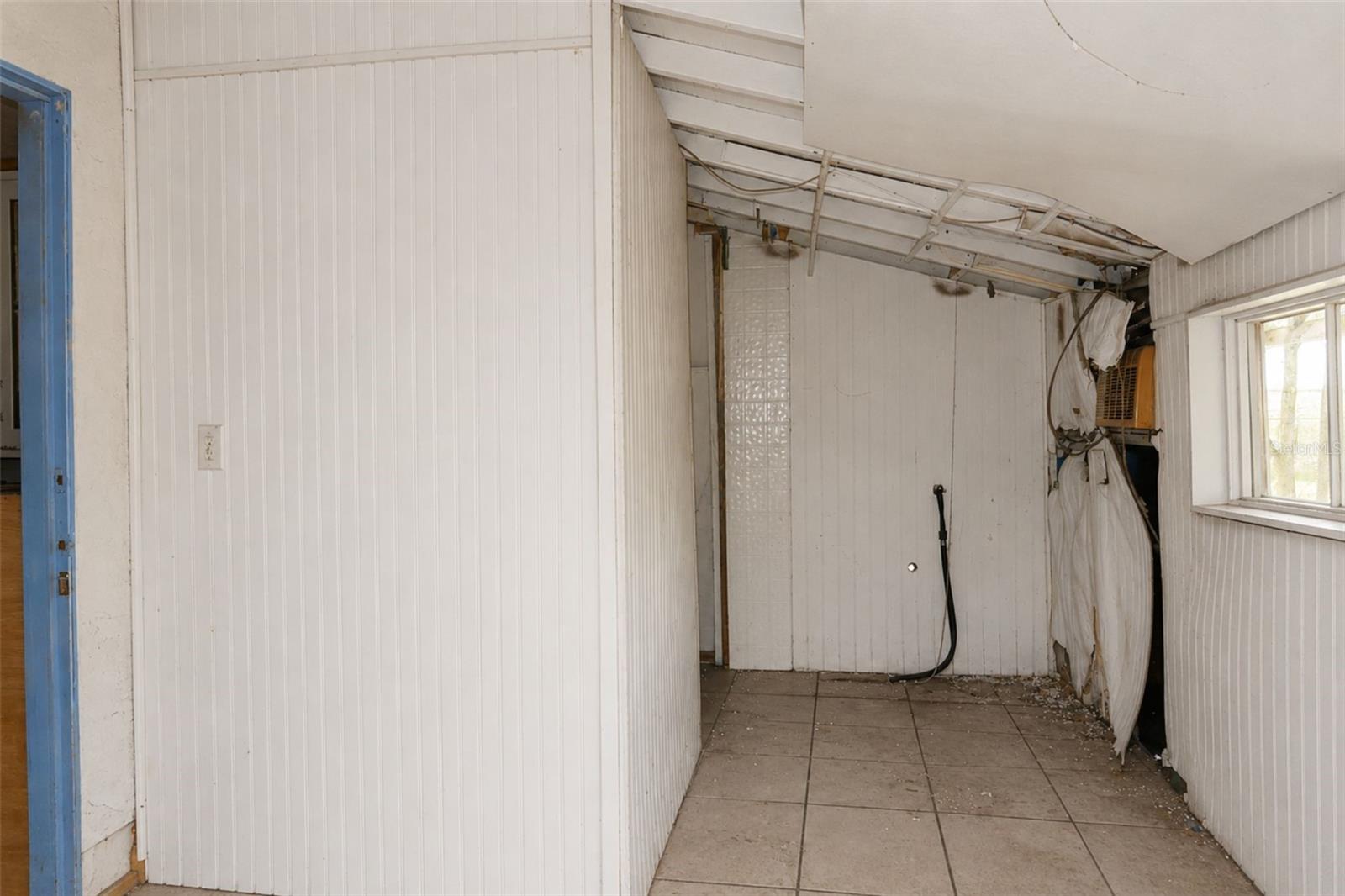 1302 28th St W Property Photo 15