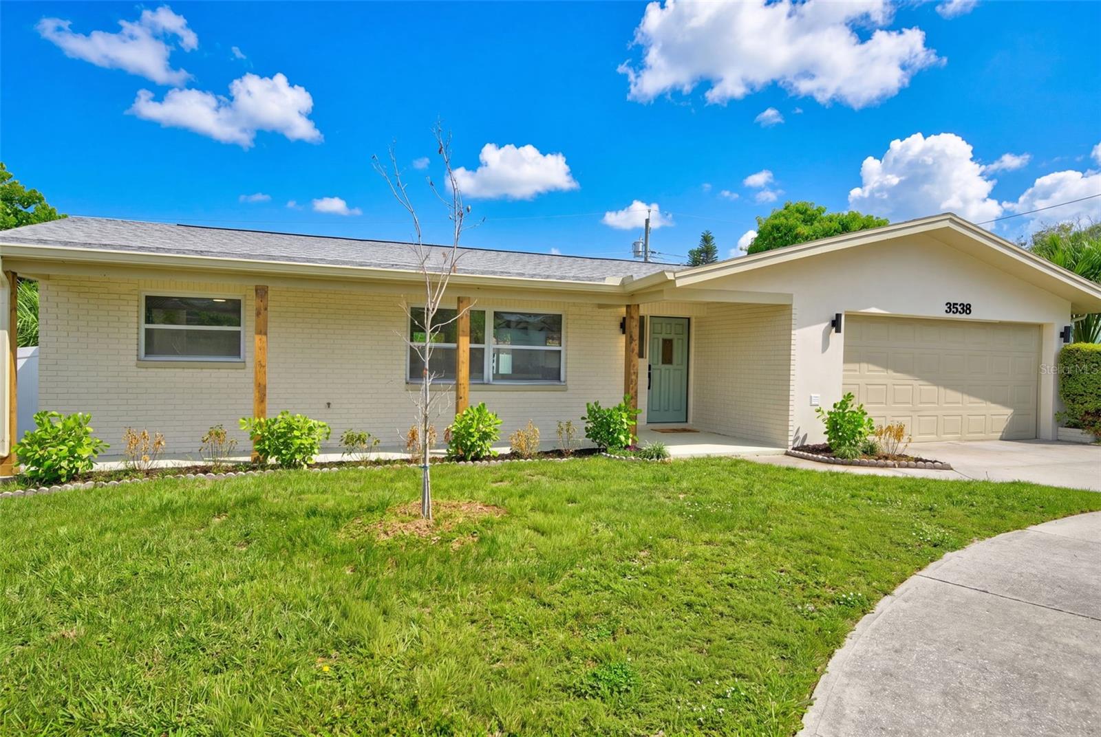 3538 Shady Bluff Dr Property Photo 1