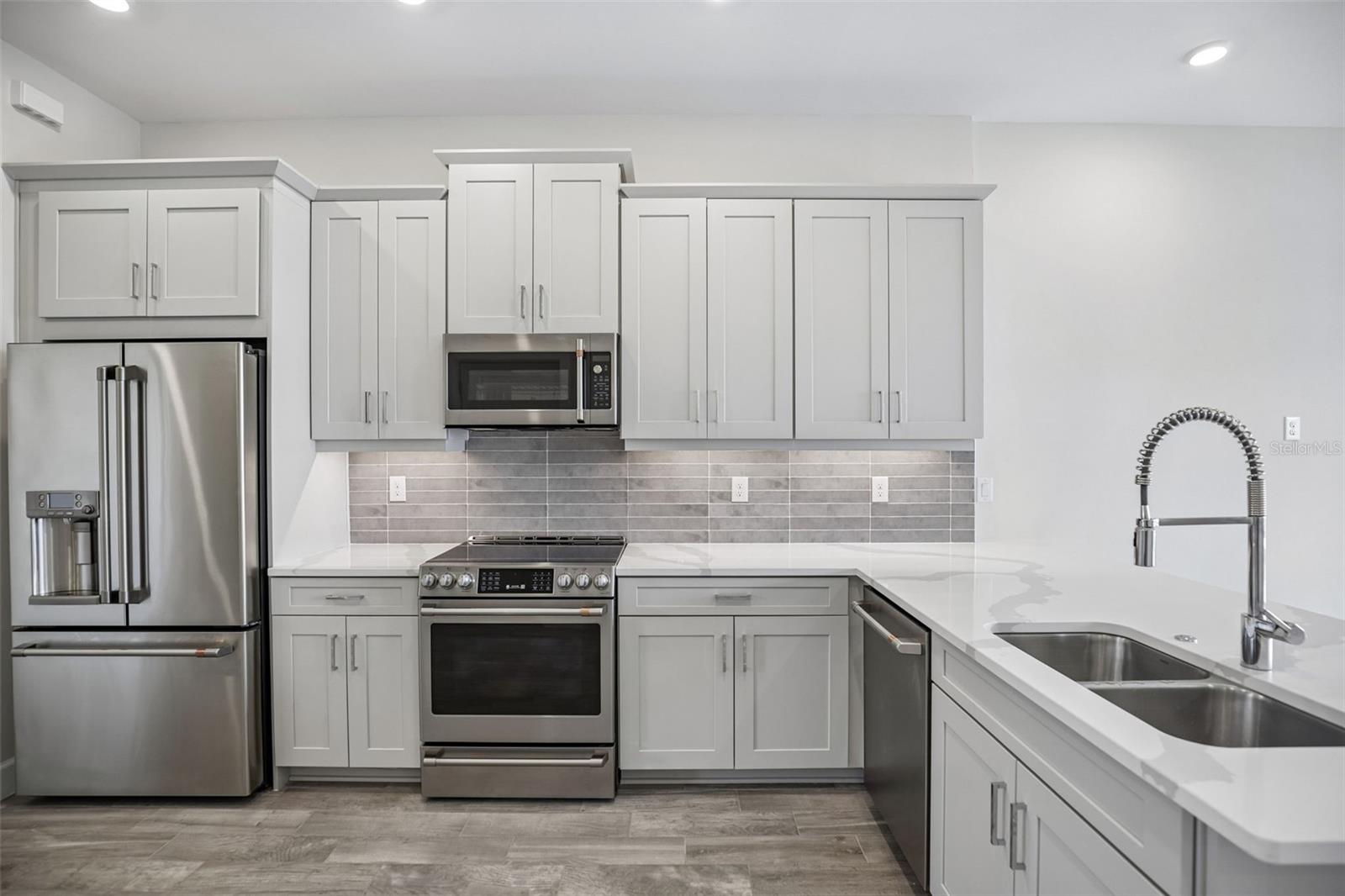 1623 Sea Haven Dr #306 Property Photo 6