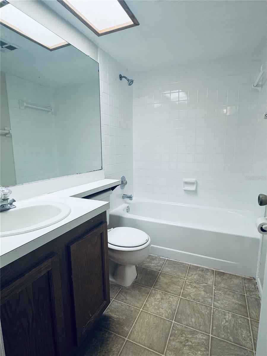 328 Woodlake Wynde Property Photo 10