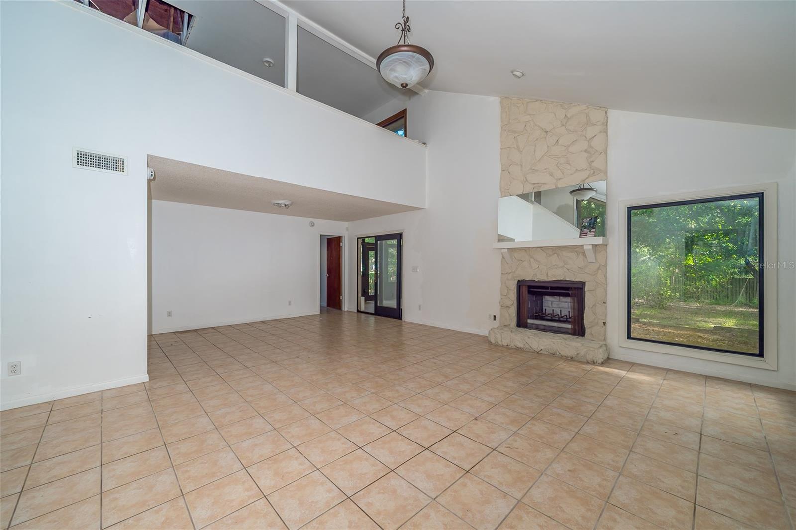 2501 Withy Ct Property Photo 14