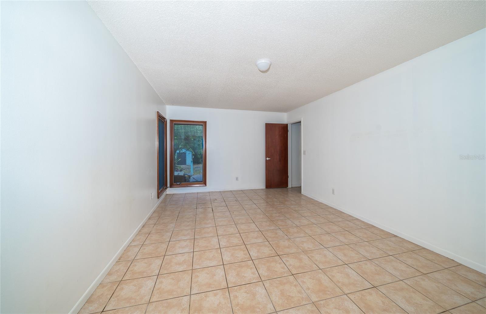 2501 Withy Ct Property Photo 25