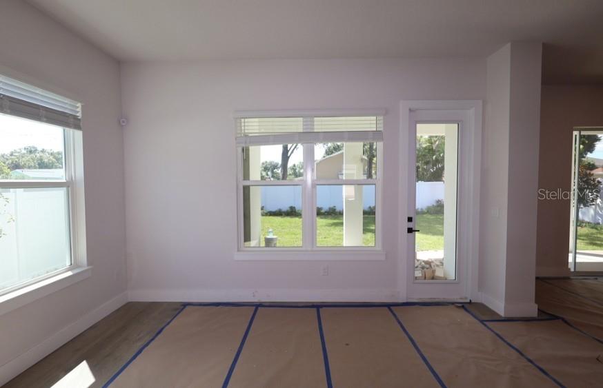1002 W Ohio Ave Property Photo 13