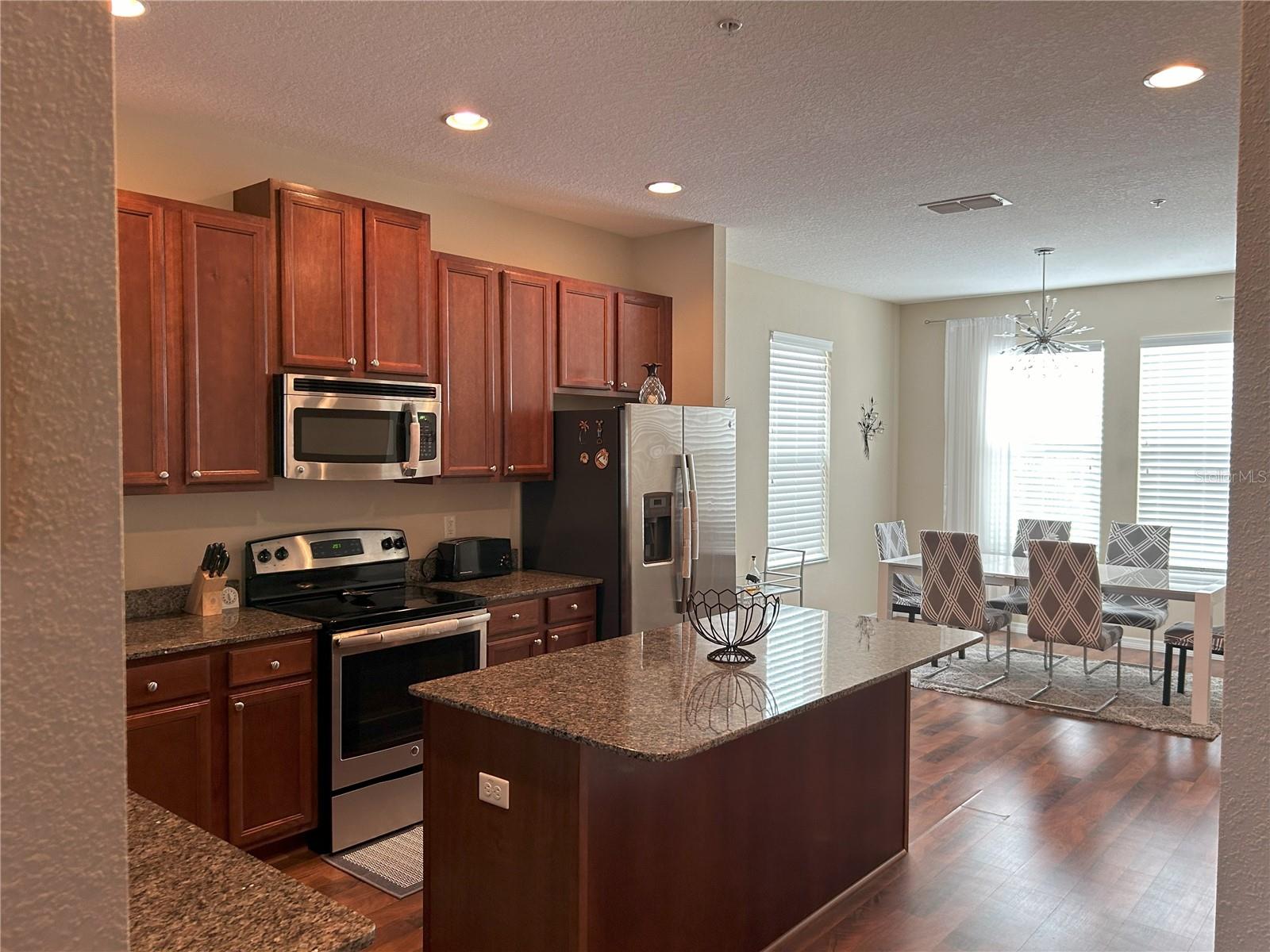 844 Callista Cay Loop Property Photo 12