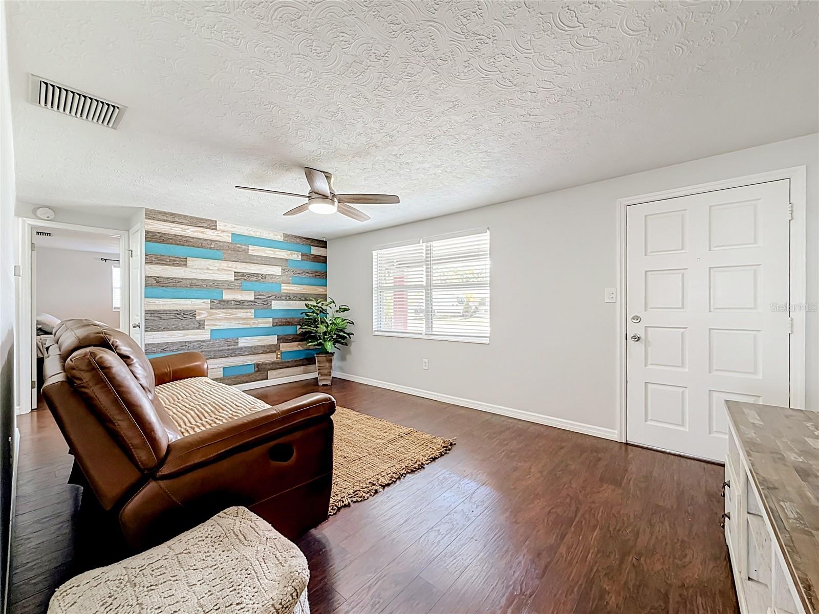 2019 Hess Dr Property Photo 4