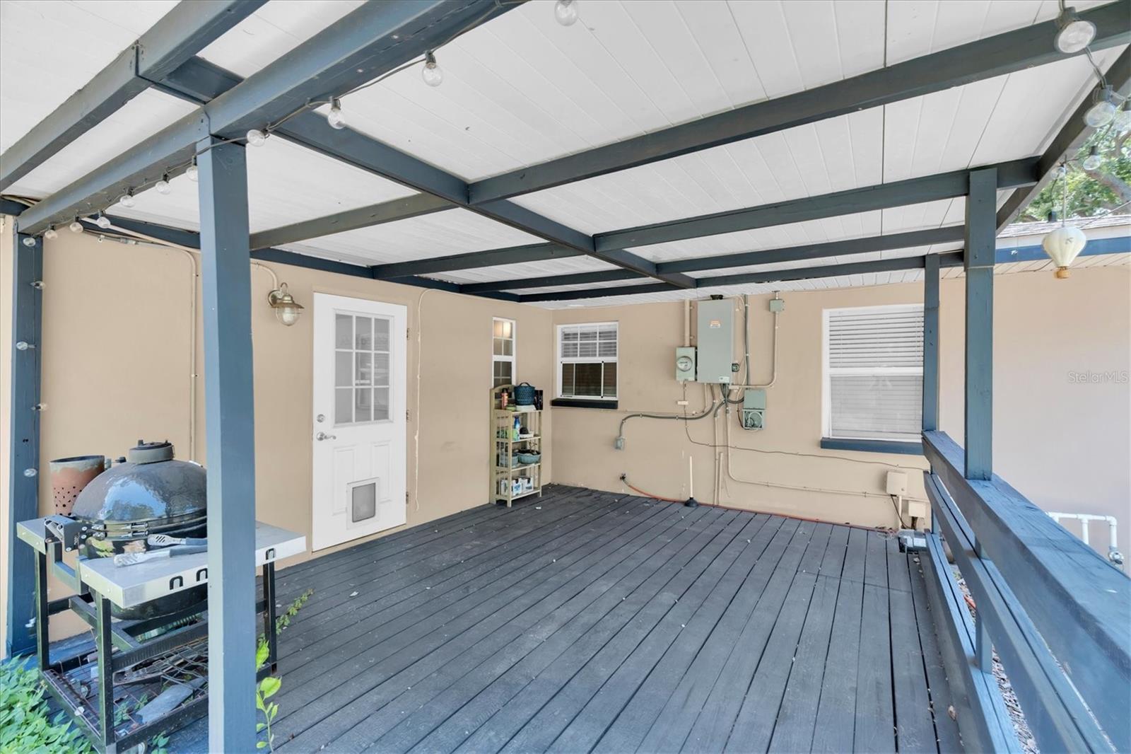 1966 Mckinley St Property Photo 26