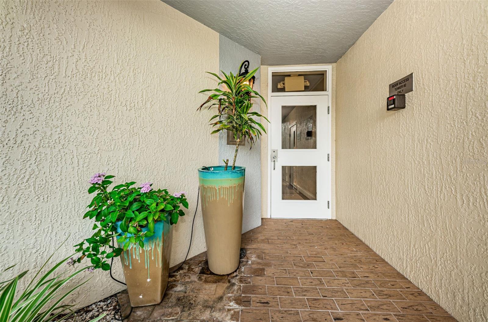 1860 N Fort Harrison Ave #103 Property Photo 13